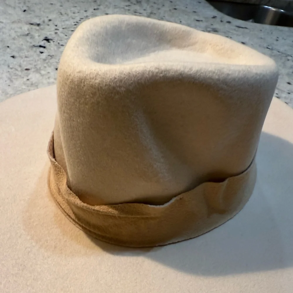 Wyeth Dylan Fedora Wool Felt Light Oatmeal Hat Size SM